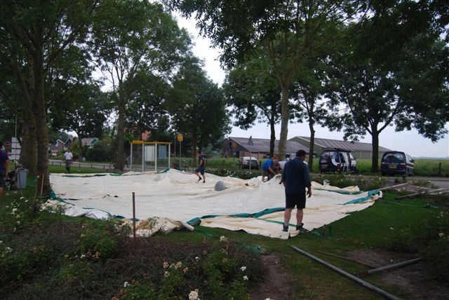 Tent uitleggen